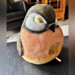 Chubby Birdhouse Resin Portly Bird Decor 8” Hanging Nesting Box